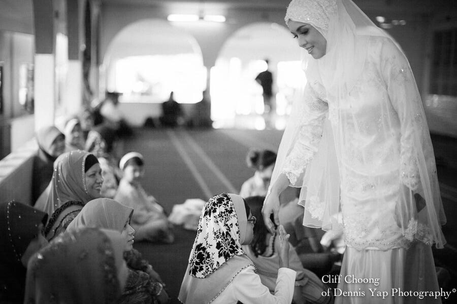 Black and White Photo Akad Nikah Totally Red, Bahai Wedding Ceremony - Hairil & Diana