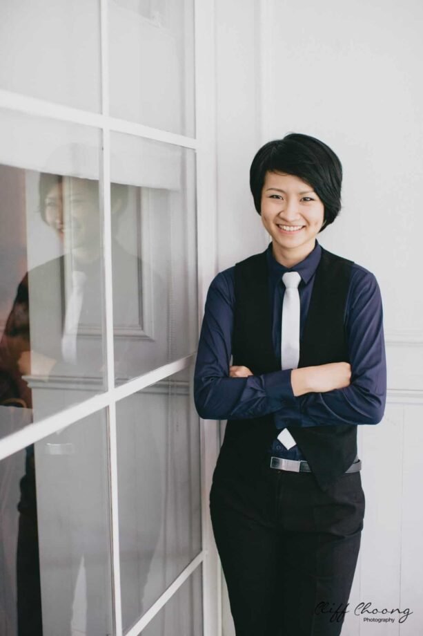 cliff choong photography destination wedding and lifestyle photographer model shot profile bartender 