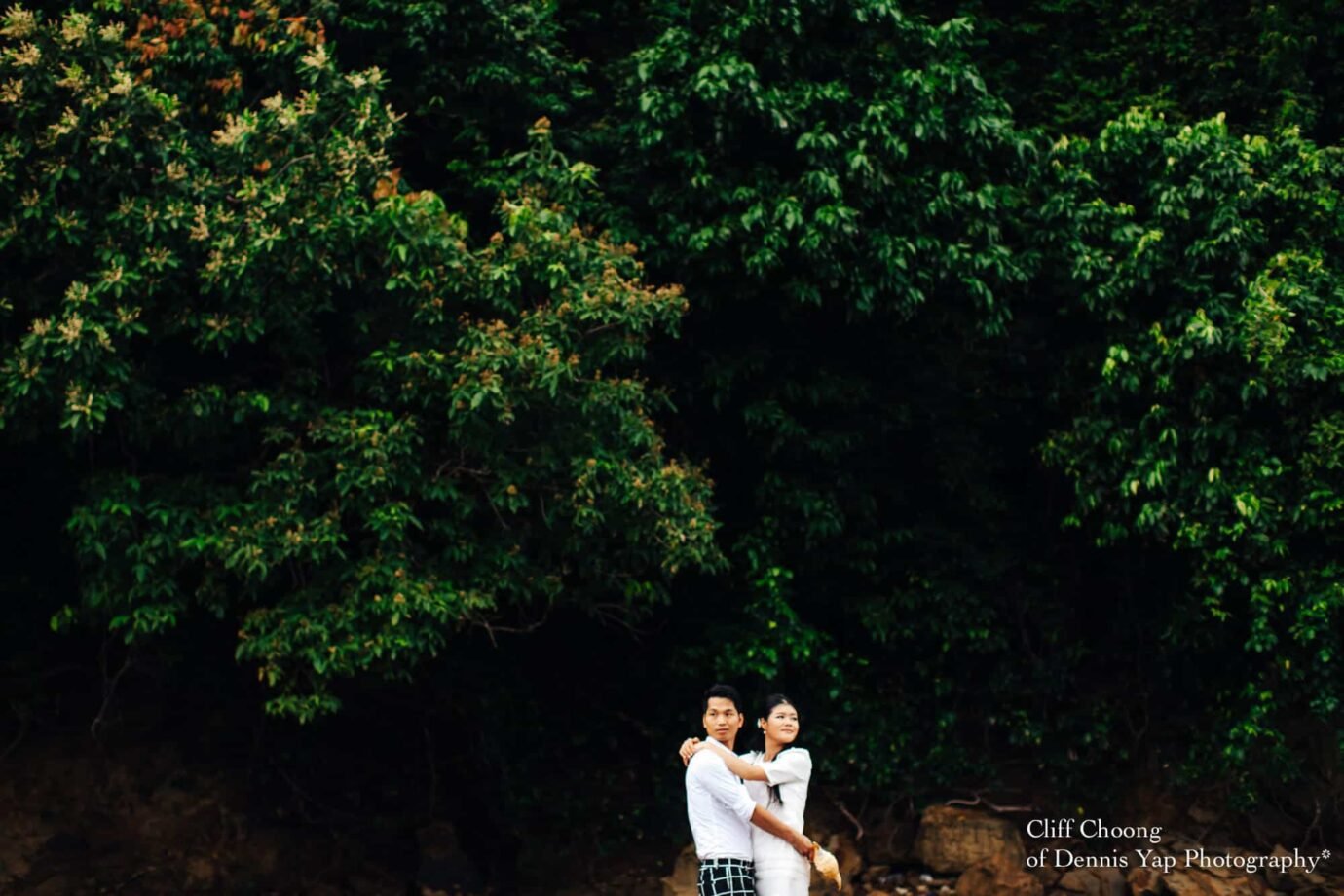 Malaysia Best Prewedding Destination Kota Kinabalu Engagement Photography Cliff Choong wedding photographer nature beach cloud blue sky kiss couple hug veil bridal gown