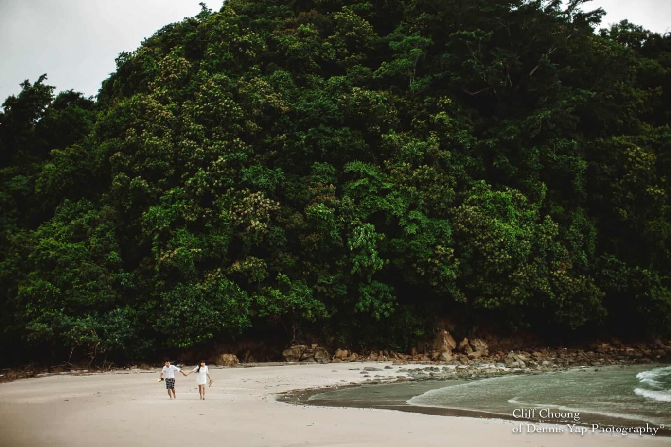 Malaysia Best Prewedding Destination Kota Kinabalu Engagement Photography Cliff Choong wedding photographer nature beach cloud blue sky kiss couple hug veil bridal gown