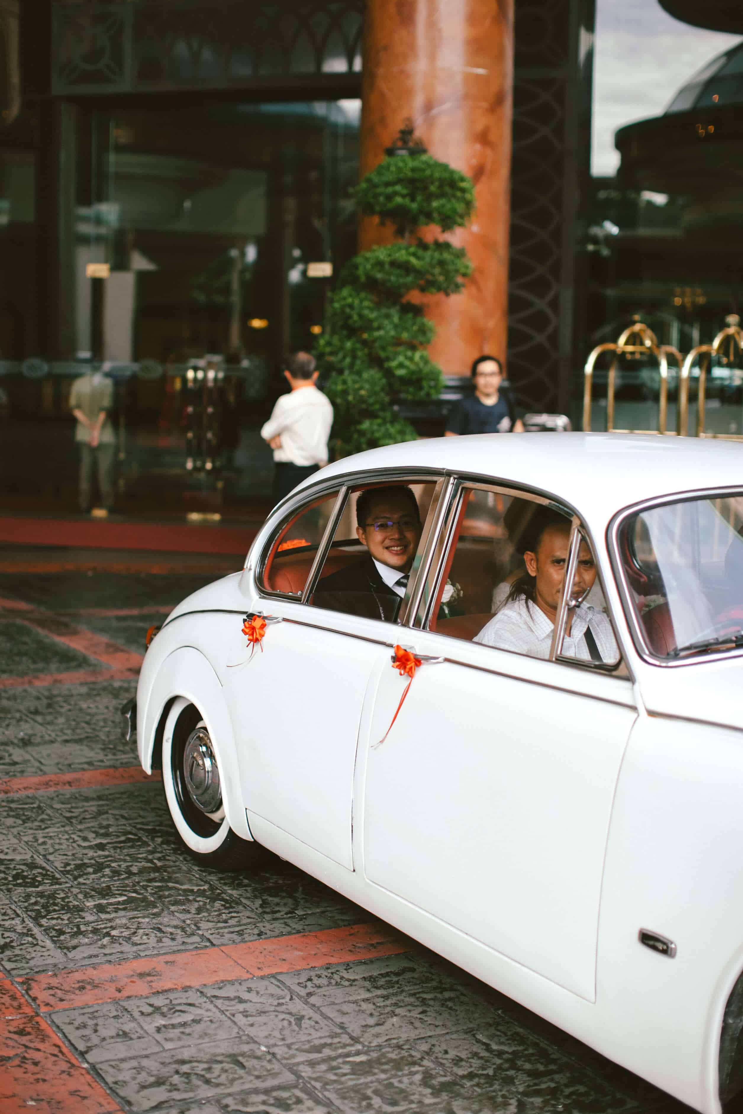 Malaysia Classic Vintage Chinese Wedding Kuala Lumpur Cliff Choong Photography Cross-culture Indonadian Malaysian Yat Ming & Mega car Jaguar