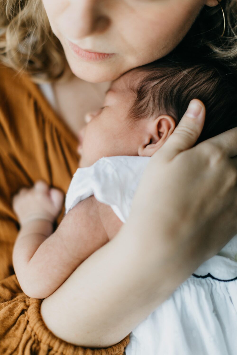 Newborn photography Kuala Lumpur mommy holding baby