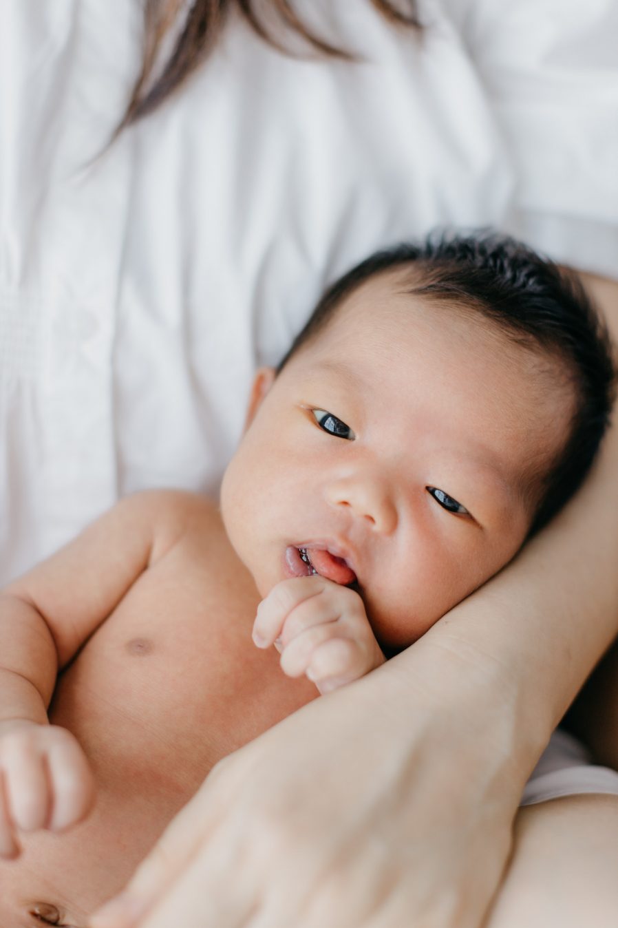Newborn photography Kuala Lumpur baby in mommy's arms