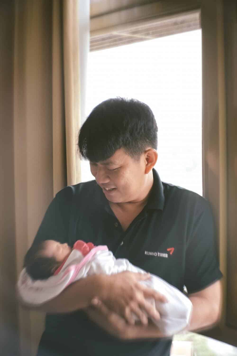 Kuala Lumpur New born baby portrait love mother Photographer Cliff Choong Photography Malaysia