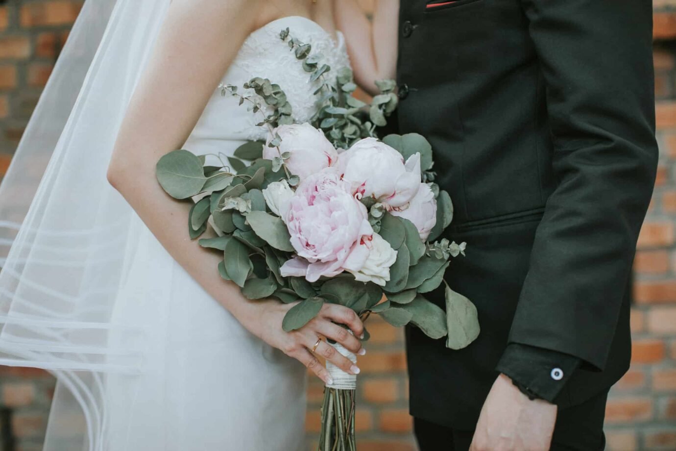 Malaysia Wedding Chinese Traditional Red Dress Kuala Lumpur Malaysia Destination Cliff Choong Photography beautiful Gorgeous Bride and groom Sekeping Seapark PJ