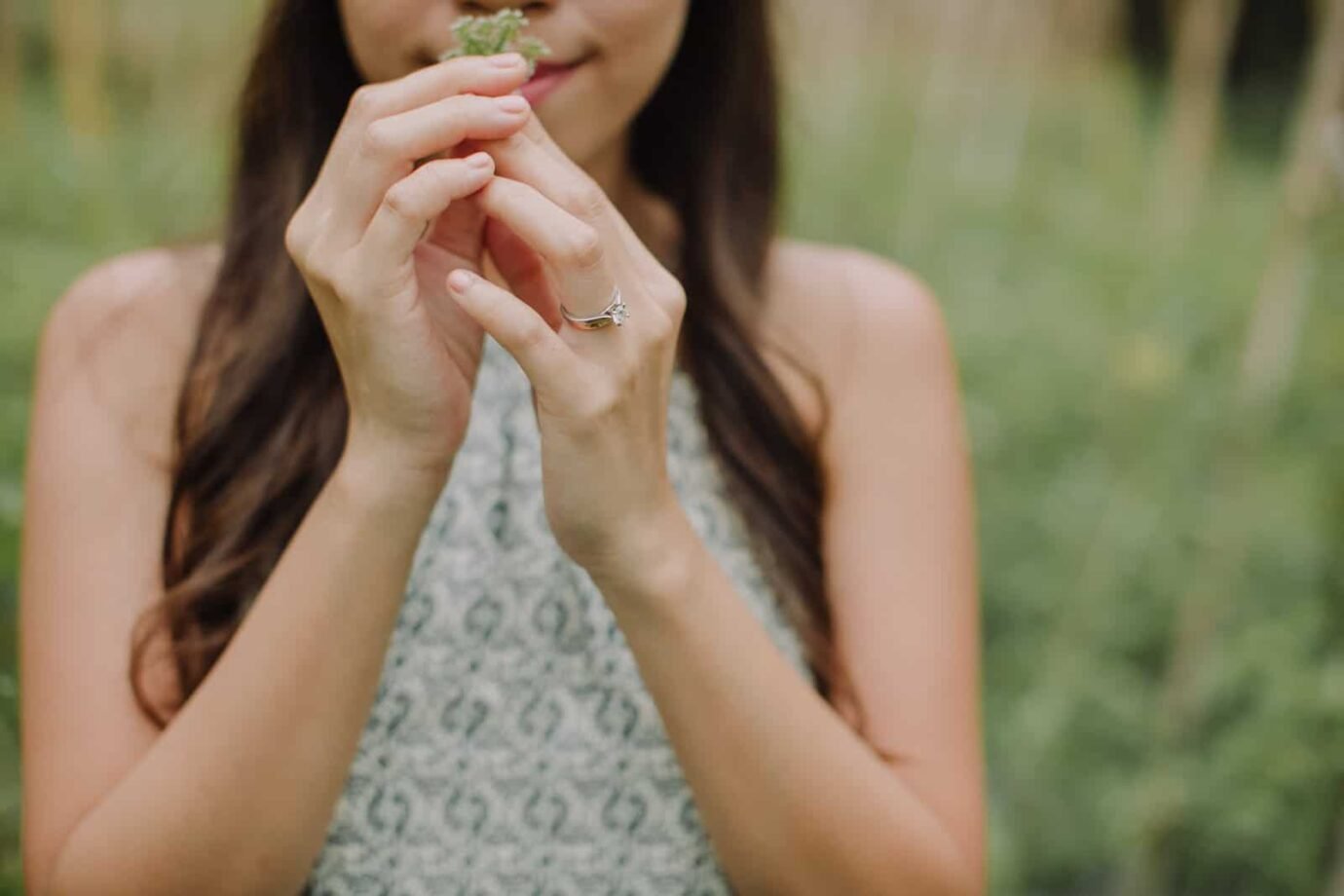 ULUN DANU BERATAN TEMPLE AND LAKE BERATAN cliff choong destination portrait and wedding photographer malaysia kuala lumpur bali adventure sea waterfall prewedding shots bride and groom boat on the water