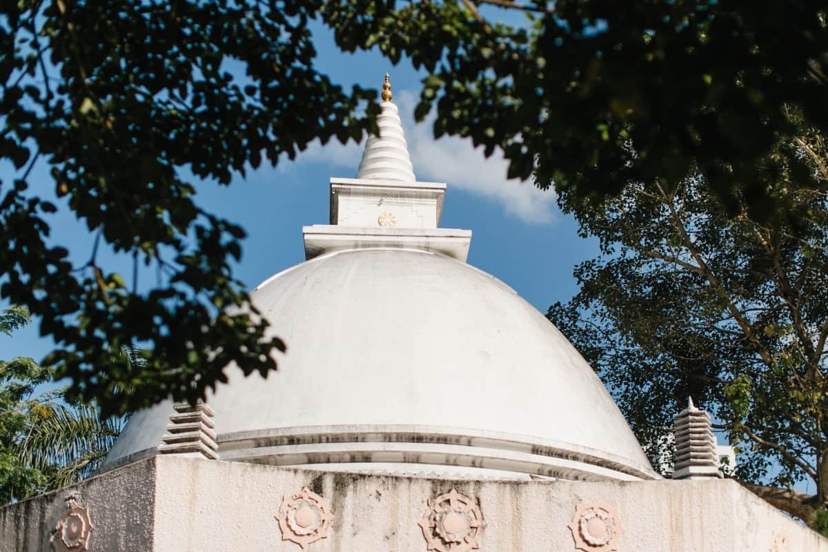 ROM at Buddhist Maha Vihara - Ru Zen & June Adelyn