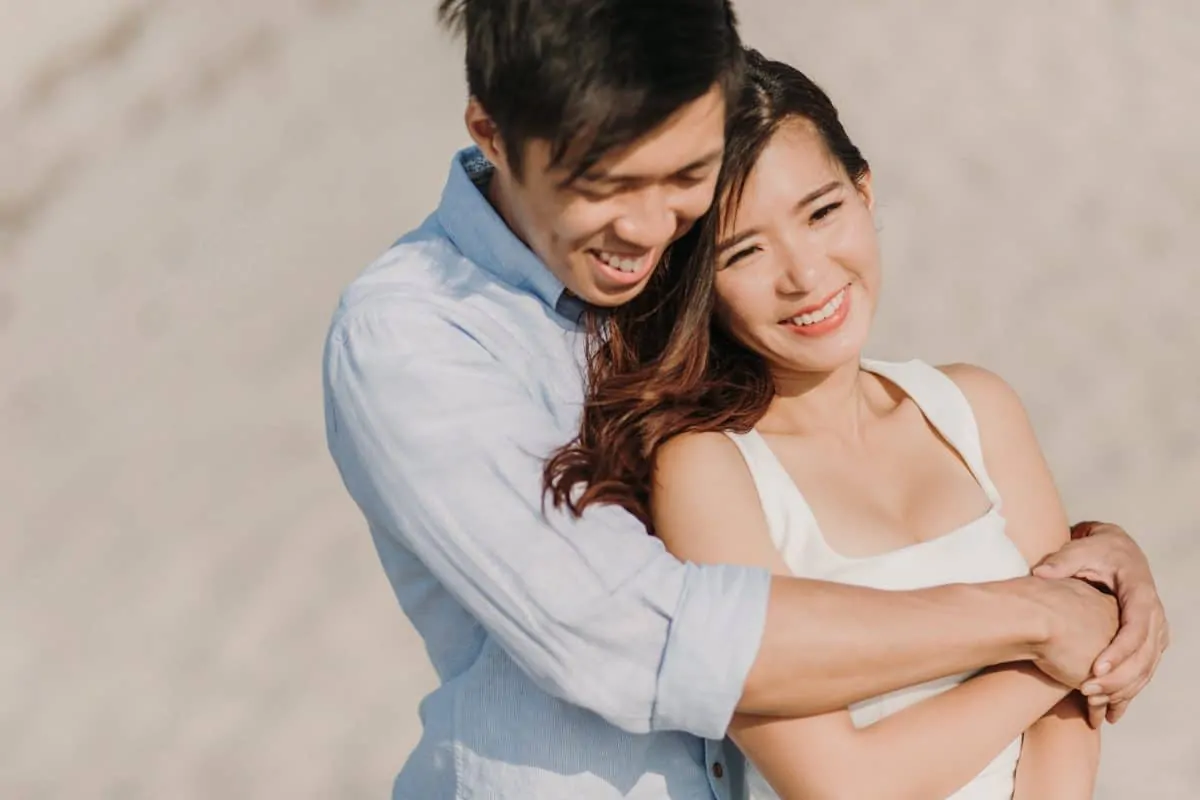 cliff choong destination portrait and wedding photographer malaysia kuala lumpur prewedding sunset golden sunrise shots bride and groom melaka desert couple kiss romantic intimate moment scene white sands