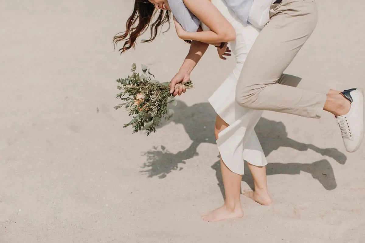 cliff choong destination portrait and wedding photographer malaysia kuala lumpur prewedding sunset golden sunrise shots bride and groom melaka desert couple kiss romantic intimate moment scene white sands