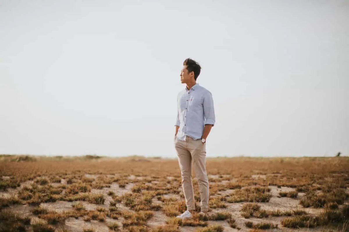 cliff choong destination portrait and wedding photographer malaysia kuala lumpur prewedding sunset golden sunrise shots bride and groom melaka desert couple kiss romantic intimate moment scene white sands