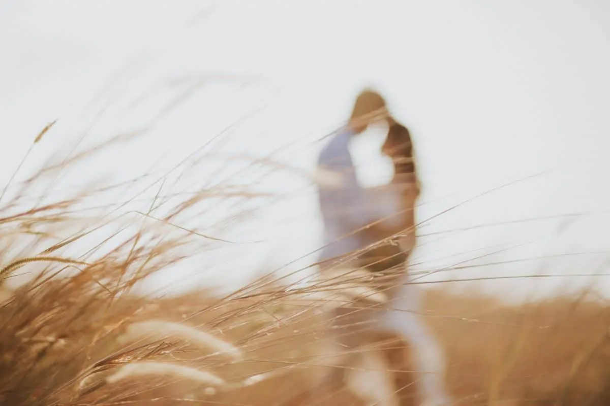 cliff choong destination portrait and wedding photographer malaysia kuala lumpur prewedding sunset golden sunrise shots bride and groom melaka desert couple kiss romantic intimate moment scene white sands