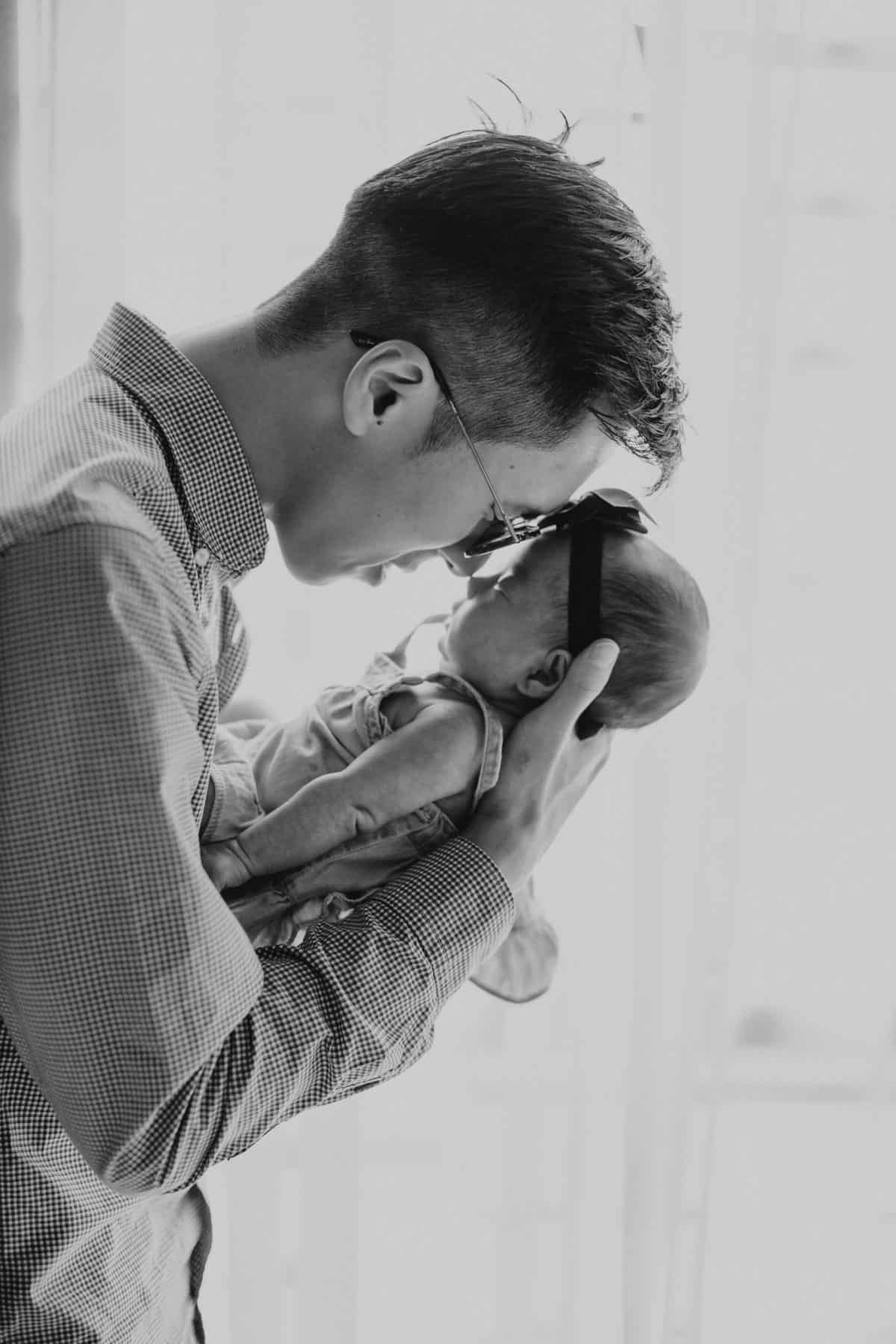 Newborn baby portrait session in Malaysia Cliff Choong Photography daddy