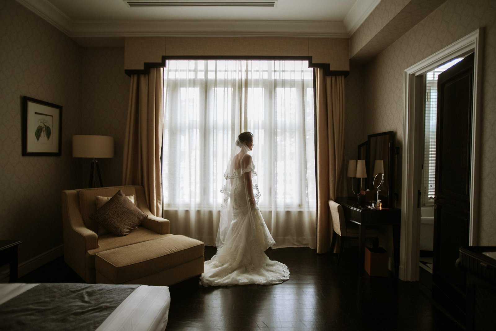 waiting bride getting ready actual day The Majestic Hotel Kuala Lumpur Cross cultural wedding japnese malaysian