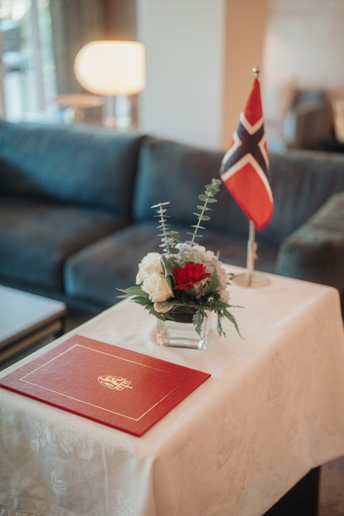 Elegant ambiance at the Royal Norwegian Embassy in Kuala Lumpur sets the scene for a simple and intimate ROM in Kuala Lumpur.