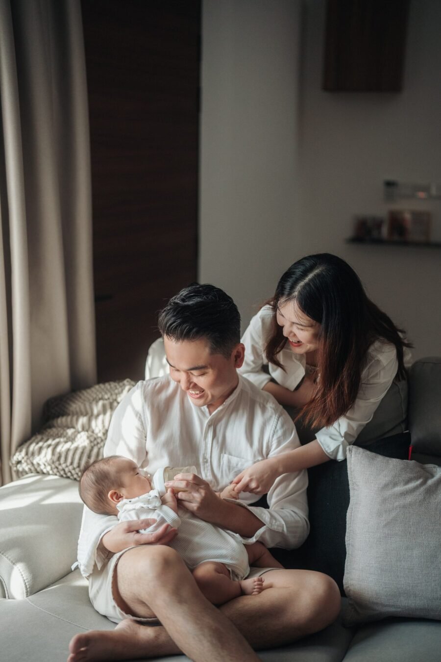 Family portrait celebrating baby’s 100 days – Cliff Choong Photography